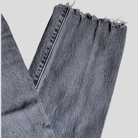 Black Denim Levi Pants - Picture 2 of 4